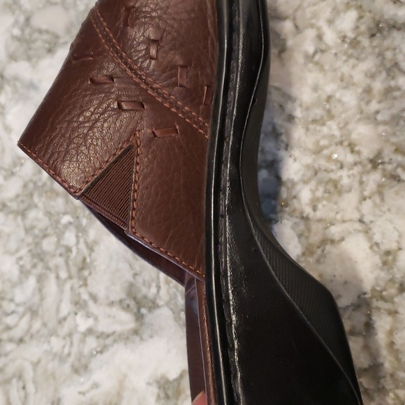 Clarks Daffodil brown leather slip on clog in brown - Picture 7 of 11